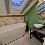 Vega * Visnjan